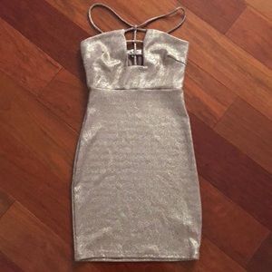 Halter body con dress